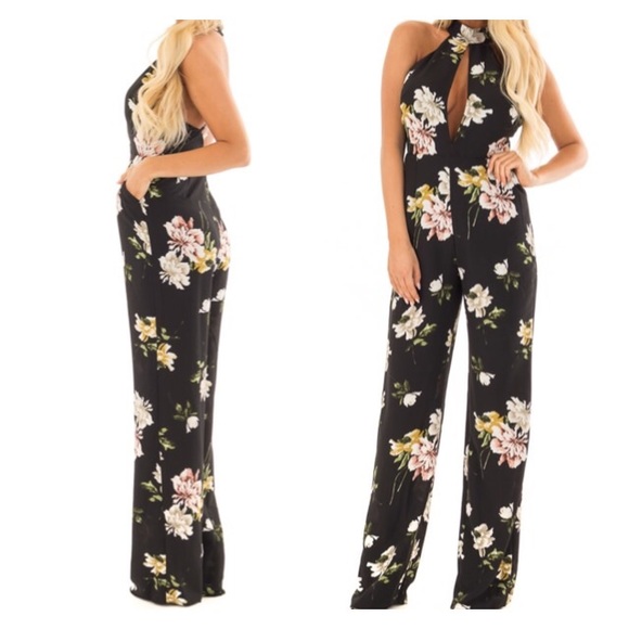 HALTER JUMPSUIT WITH SIDE POCKET - Picture 2 of 3